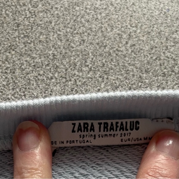 Zara Baby Blue Raw Cut Ruffled Sweatshirt - Picture 5 of 10